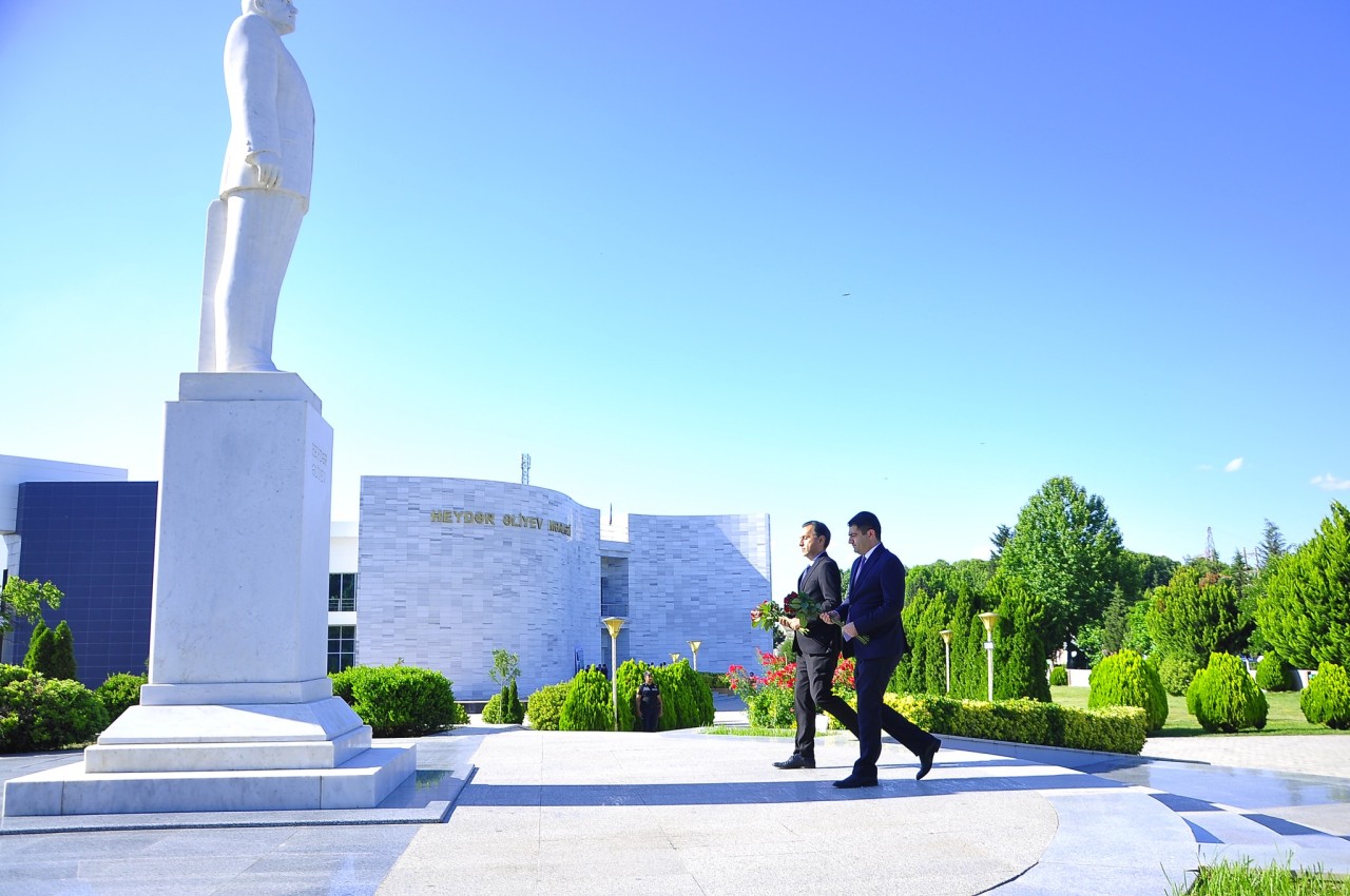 Ağstafada "Zəfərin Ruhu" adlı səyyar rəsm və foto sərgisinin açılışı oldu - FOTOLAR